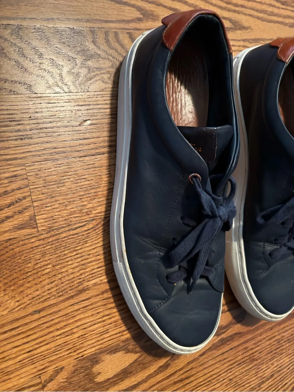 Good Man Brand Legend Lo-Top Sneakers Navy Blue Leather Size 9